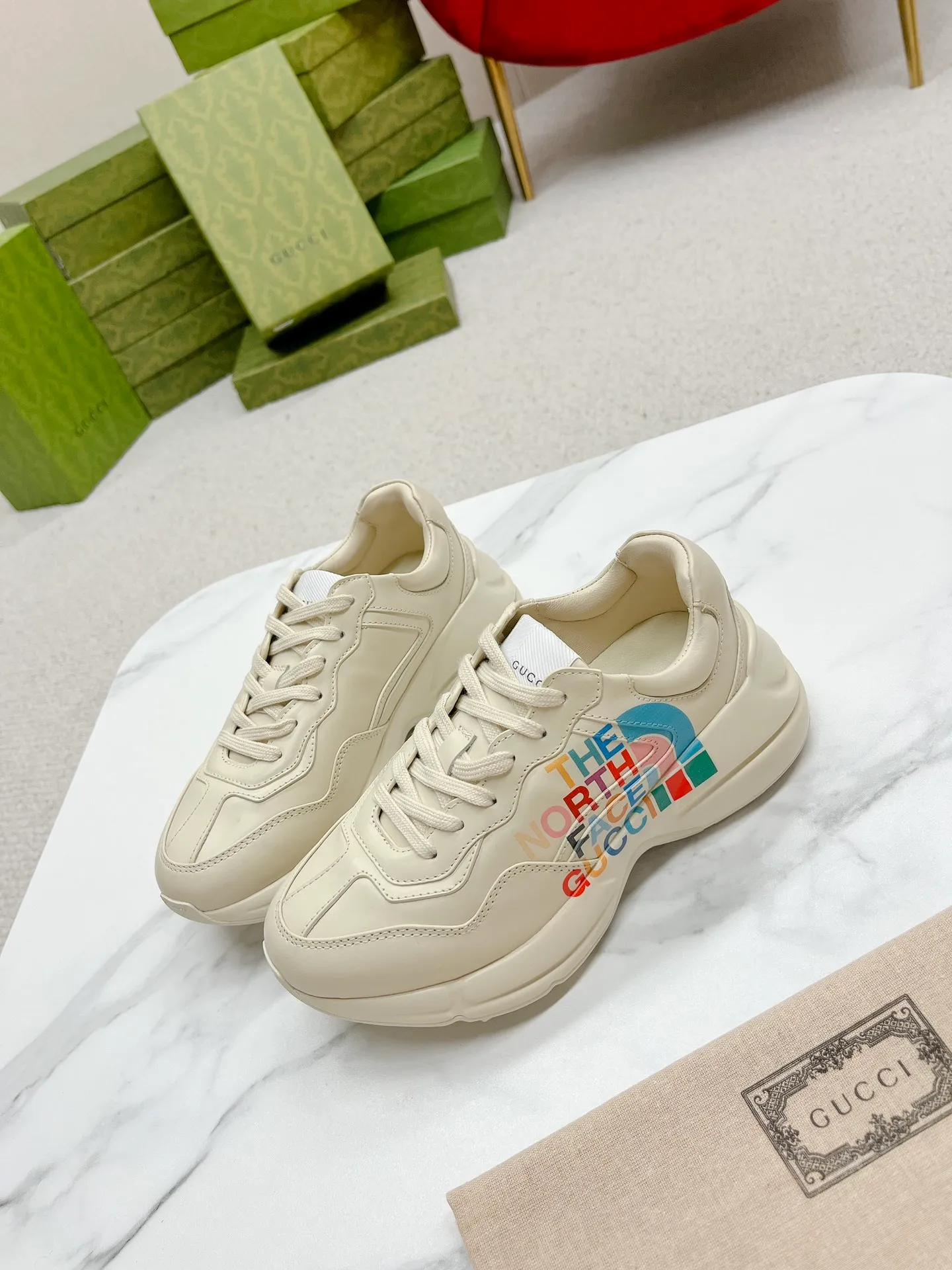 👟👟Ex-factory price 700👟👟 Men +10 Gucci’s top version of couple’s dad shoes series is new! 🖤 ⚠GG couple’s dad shoes have been very popular in recent years; new colors are updated constantly; new colors are updated, and our home and counters have new ones at the same time. This classic dad shoe is popular among celebrities and Internet celebrities. Anchors and others are sure to plant grass and call ❤ Classic fashion style, distressed leather surface, 5D drawing printing; mixed surface splicing colors, etc... Original customization (off-white eco-friendly cowhide, first layer of cowhide inside), original outsole... Shiny colorful drawings embellish the sides of the shoe body, old color rubbing, package production technology, 1:1 creation / only to make the best shoes. ⚠️ Comes with high-end full package at the counter. …………………………………………………… 👑❥∙Colour: Doraemon model/Mickey Mouse model/Lip model/Donald Duck model/Anchor model/Classic red and green striped logo model/NY letter model/Rainbow letter model/Red ebony cloth model/G letter pink cloth model/North Face joint model/Little Bear model/New blue color model/New orange color model 👑❥∙Size: Women’s model 35-40 Men's 39-44